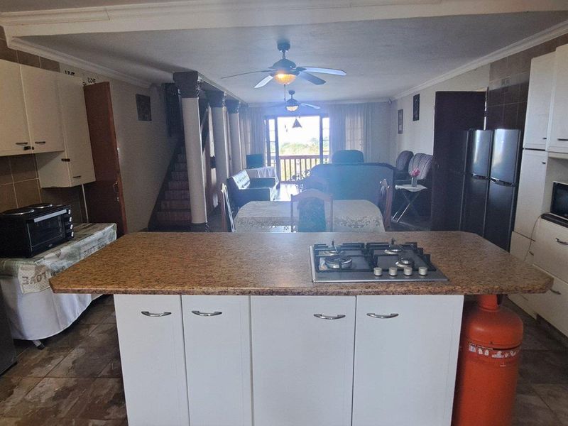 House For Sale in Palm Beach, Port Edward, KwaZulu Natal - Photo 10