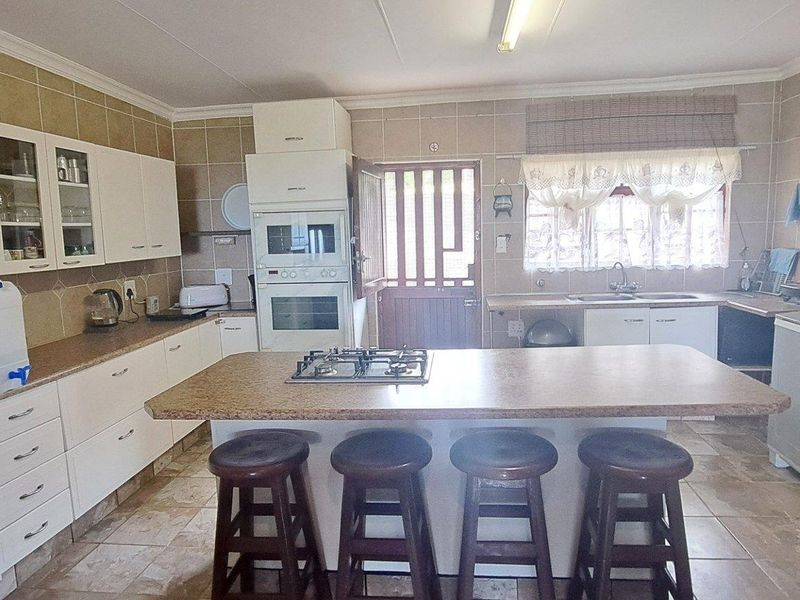 House For Sale in Palm Beach, Port Edward, KwaZulu Natal - Photo 8