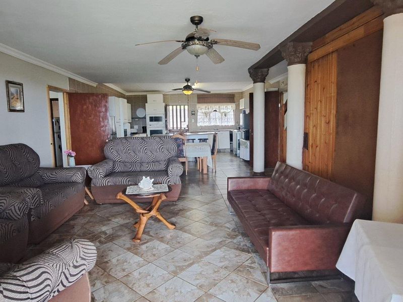 House For Sale in Palm Beach, Port Edward, KwaZulu Natal - Photo 6