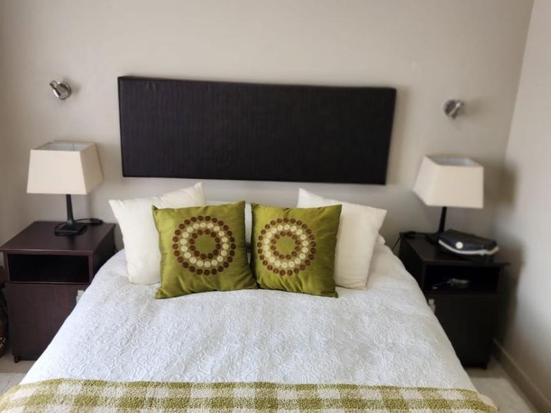 Modern 3-Bedroom Townhouse with Stylish Finishes and Outdoor Charm - Photo 10