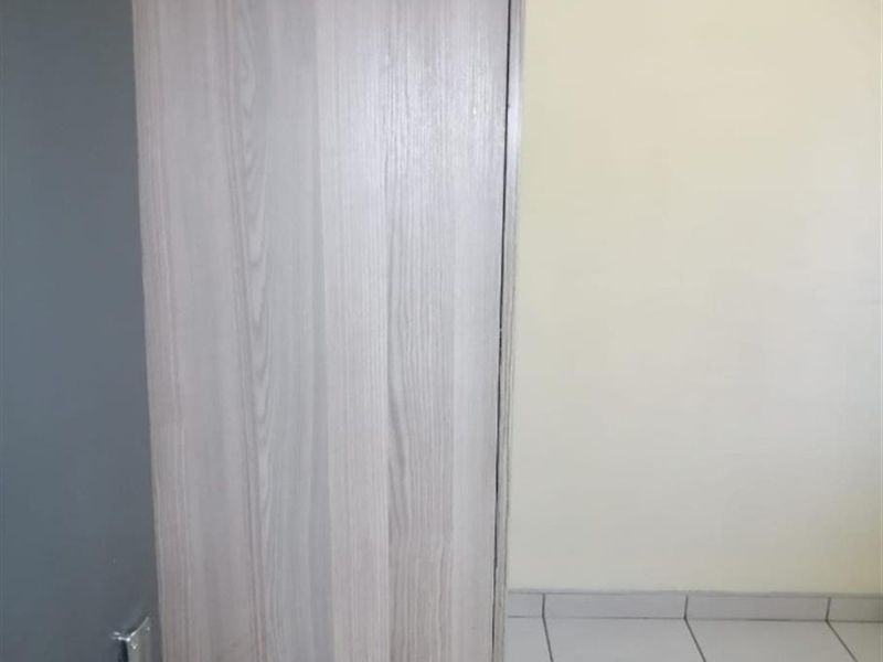 Apartment For Sale in Jabulani, Soweto - Photo 8