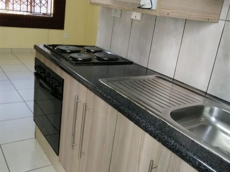 Apartment For Sale in Jabulani, Soweto - Photo 3