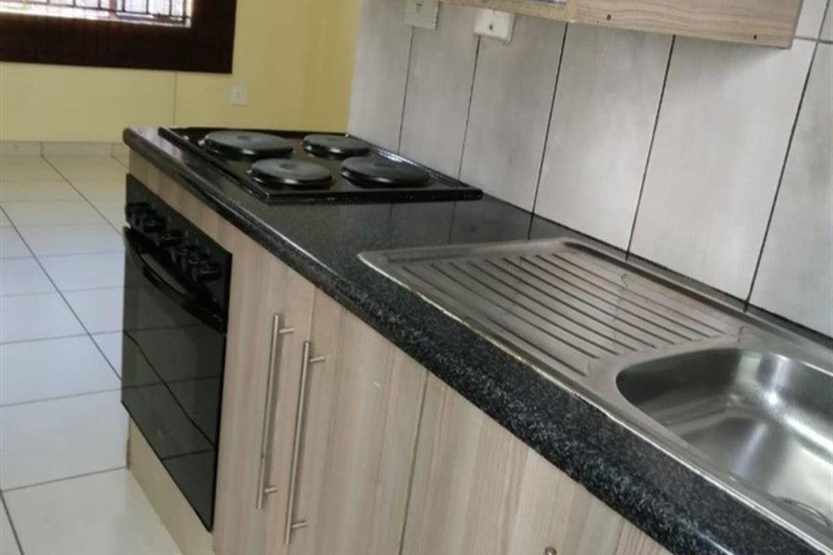 Apartment For Sale in Jabulani, Soweto - Photo 3