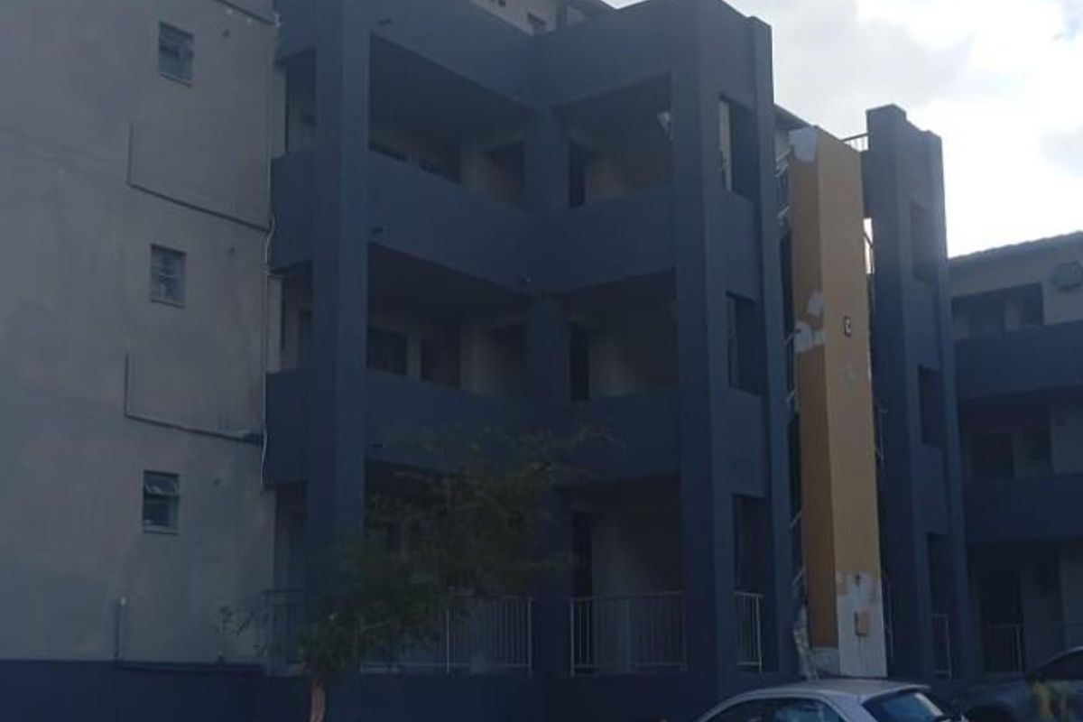 Apartment For Sale in Jabulani, Soweto - Photo 2