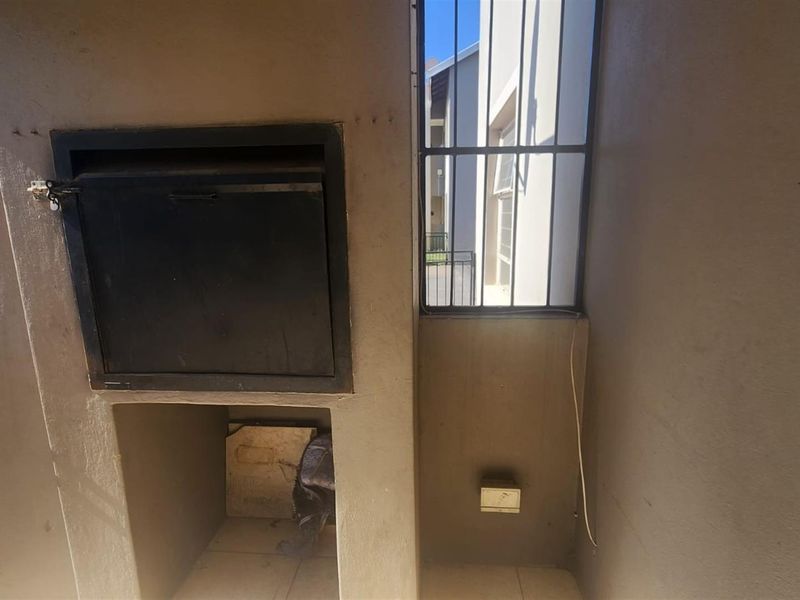 1 Bedroom apartment For Sale in Brenthurst, Brakpan PRICE REDUCED - Photo 3