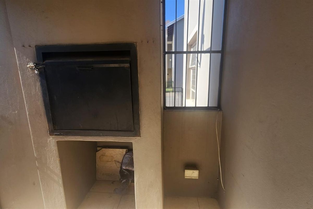 1 Bedroom apartment For Sale in Brenthurst, Brakpan PRICE REDUCED - Photo 3