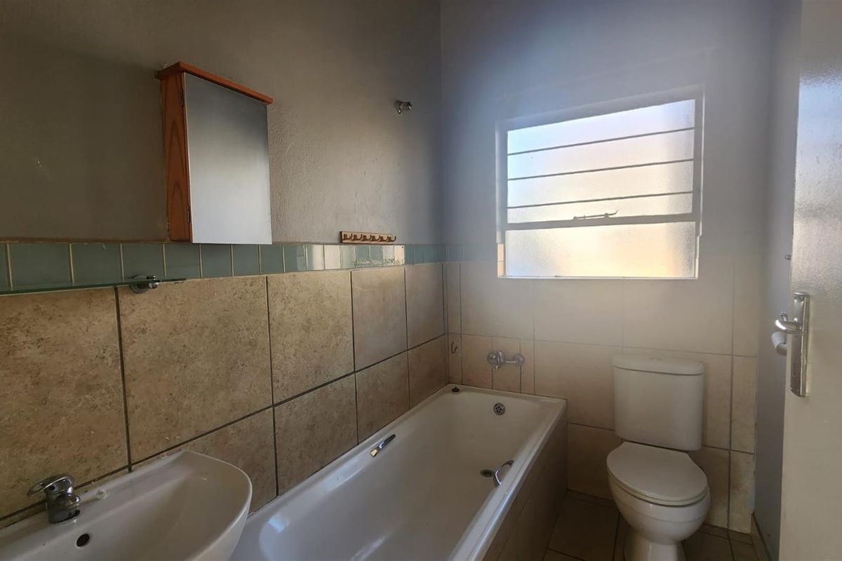 1 Bedroom apartment For Sale in Brenthurst, Brakpan PRICE REDUCED - Photo 5