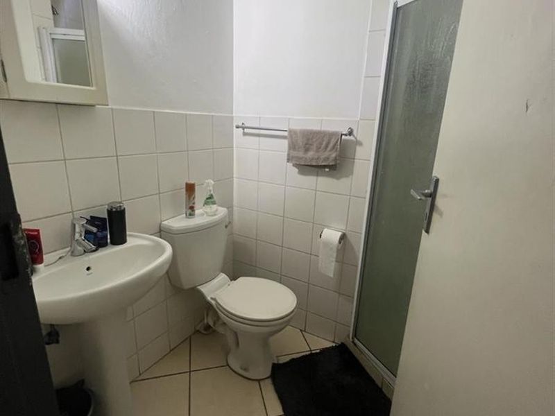 Apartment For Sale in Fransville, Witbank - Photo 4