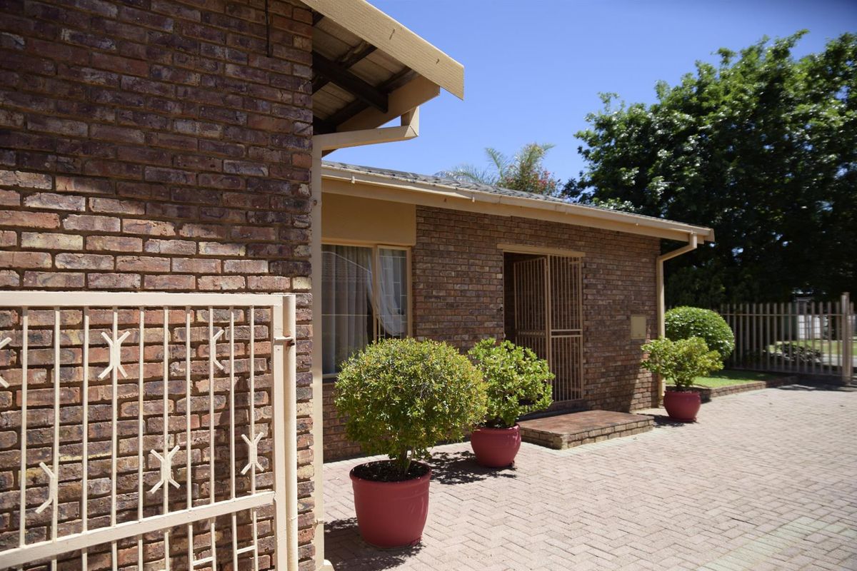 The Perfect Place to Begin Your Family Story - Photo 2