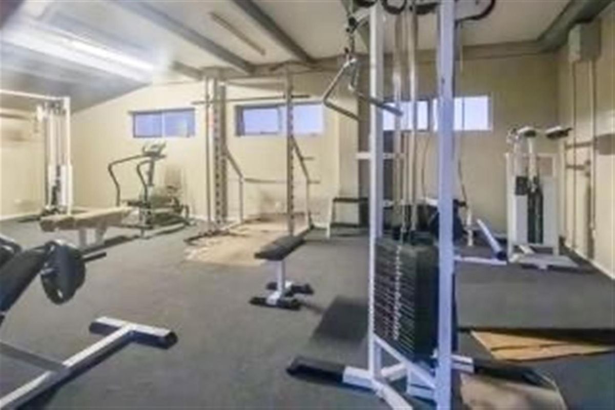 Apartment For Sale in Goodwood Estate, Goodwood - Photo 2