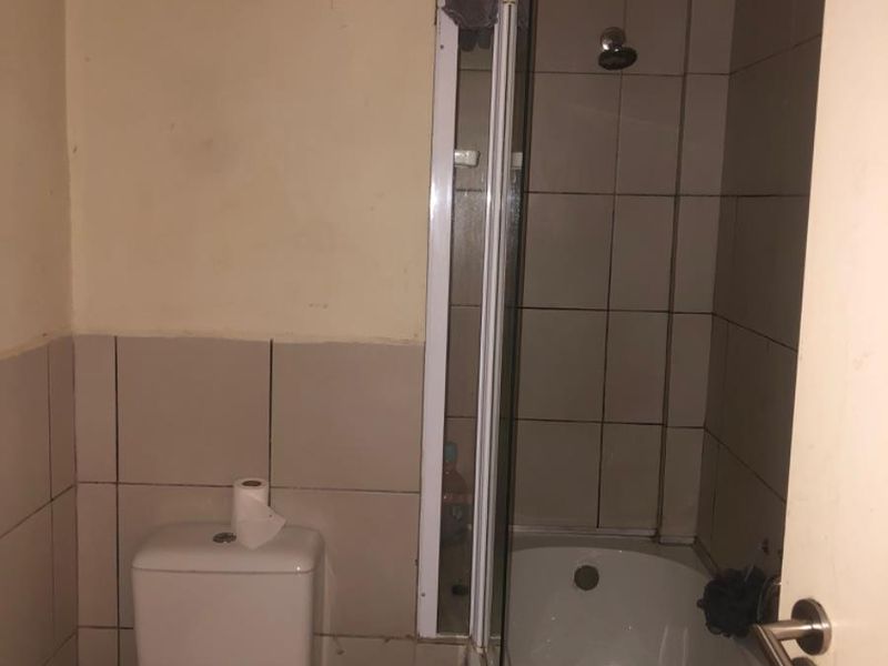 Apartment For Sale in Goodwood Estate, Goodwood - Photo 5