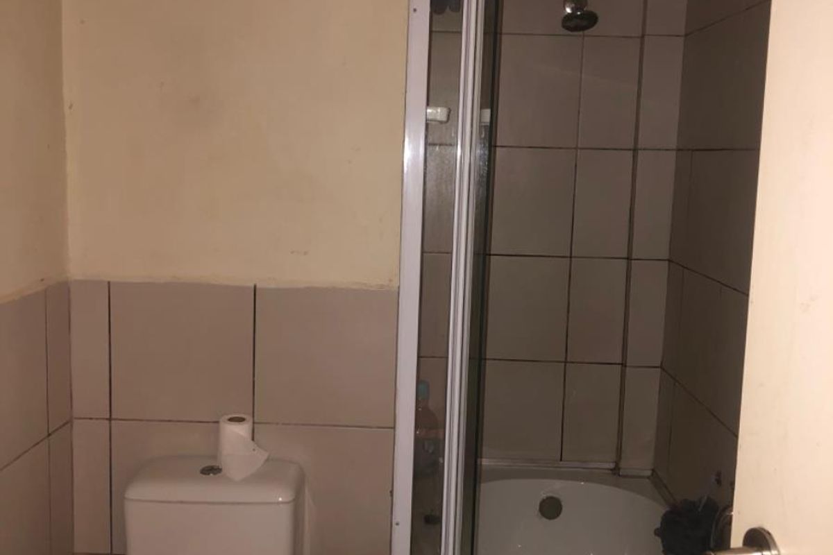 Apartment For Sale in Goodwood Estate, Goodwood - Photo 5