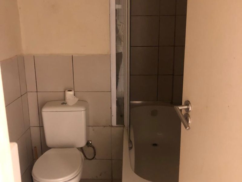 Apartment For Sale in Goodwood Estate, Goodwood - Photo 10