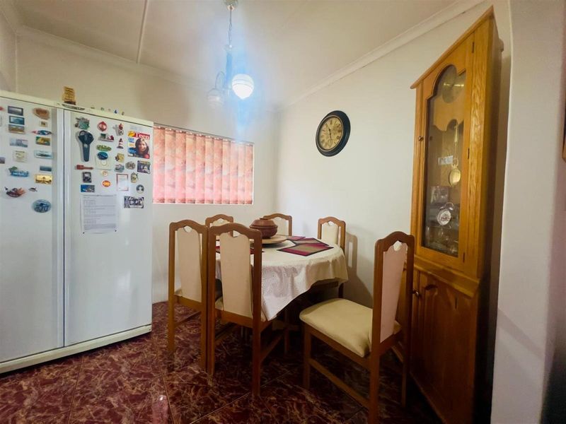 Charming and low maintenance in a peaceful Cul-de-Sac, Pietermaritzburg, KwaZulu Natal - Photo 10