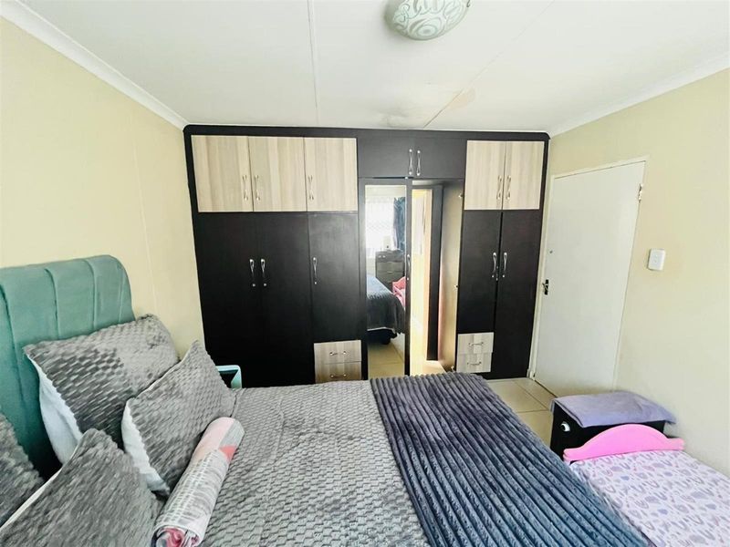 3 Bedroom House For Rental in Amandasig, Akasia - Photo 6