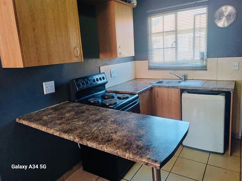 2 Bedroom Townhouse For Sale in The Orchards, Akasia - Photo 4