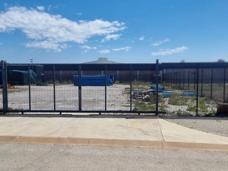 PRIME BUSINESS 1 ZONED LAND FOR SALE IN THE POPULAR FAIRVIEW NODE : - Photo 2