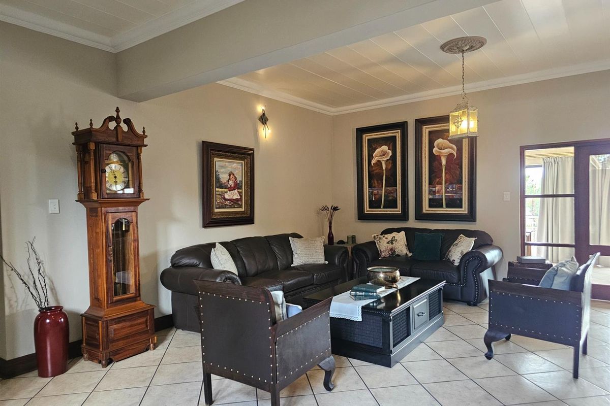 House For Sale in Roberts Estate, Middelburg - Photo 5