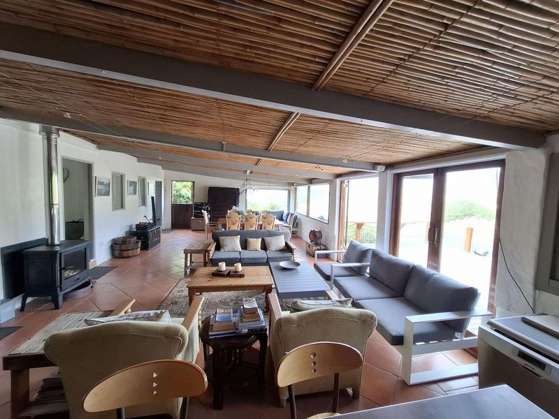 Riverfront 4 Bedroom Home Investment! - Photo 8