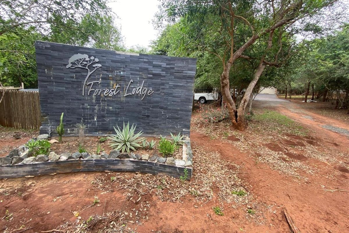 Elegant Safari Lodge in Hluhluwe - Where Luxury Meets the Wild - Photo 3