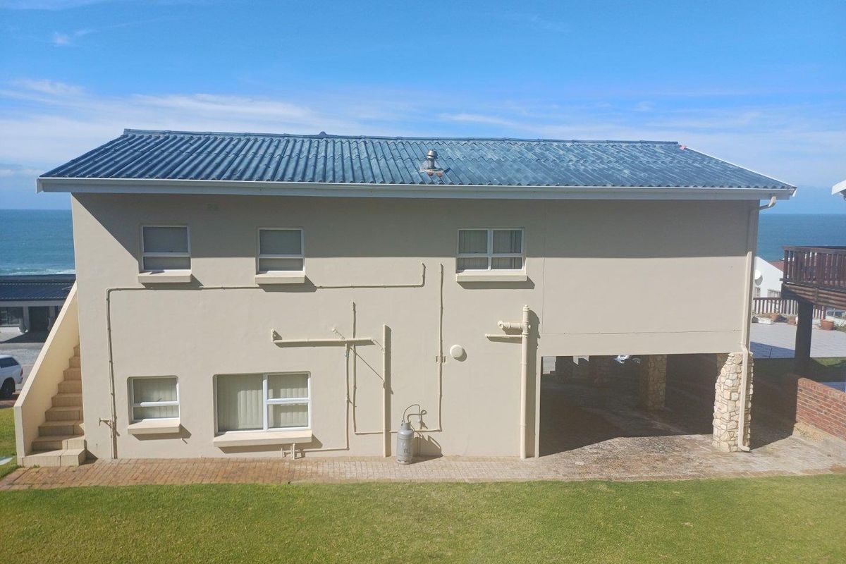 House For Sale in Jongensfontein, Stilbaai - Photo 4