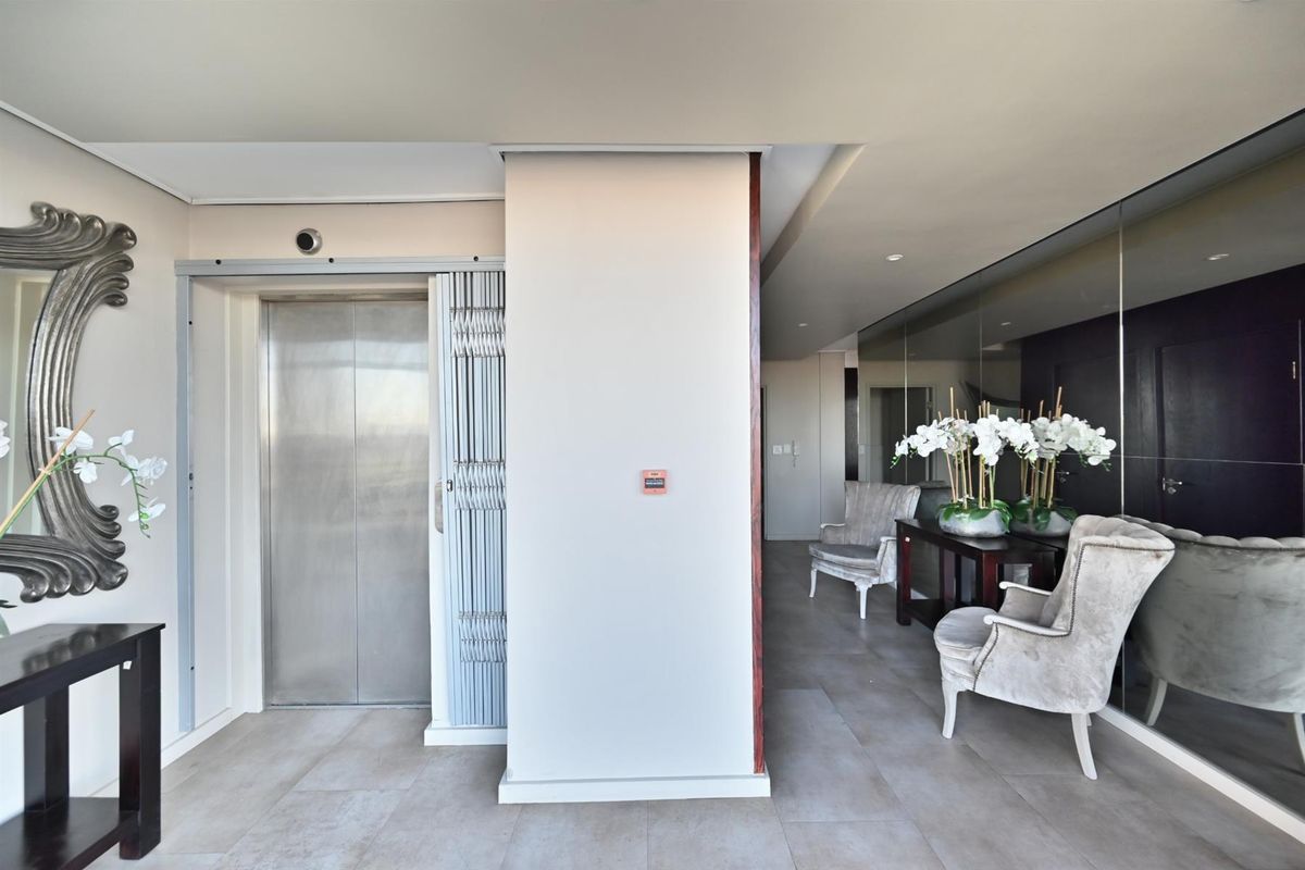 Penthouse For Sale in Beachfront, Table View, Blouberg - Photo 4