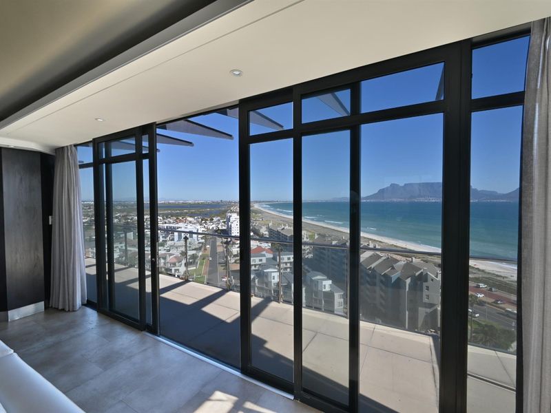 Penthouse For Sale in Beachfront, Table View, Blouberg - Photo 3