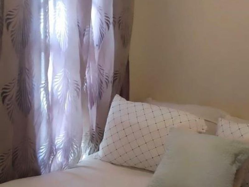 2 Bedroom House For Sale in Lehae, Johannesburg - Photo 7