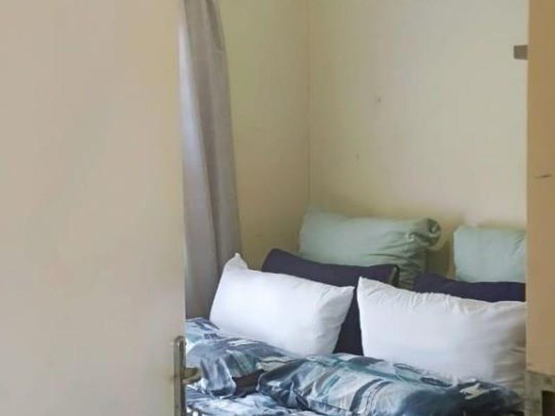 2 Bedroom House For Sale in Lehae, Johannesburg - Photo 6