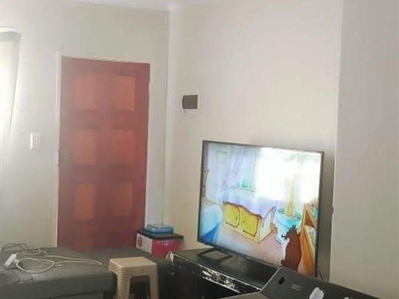 2 Bedroom House For Sale in Lehae, Johannesburg - Photo 4