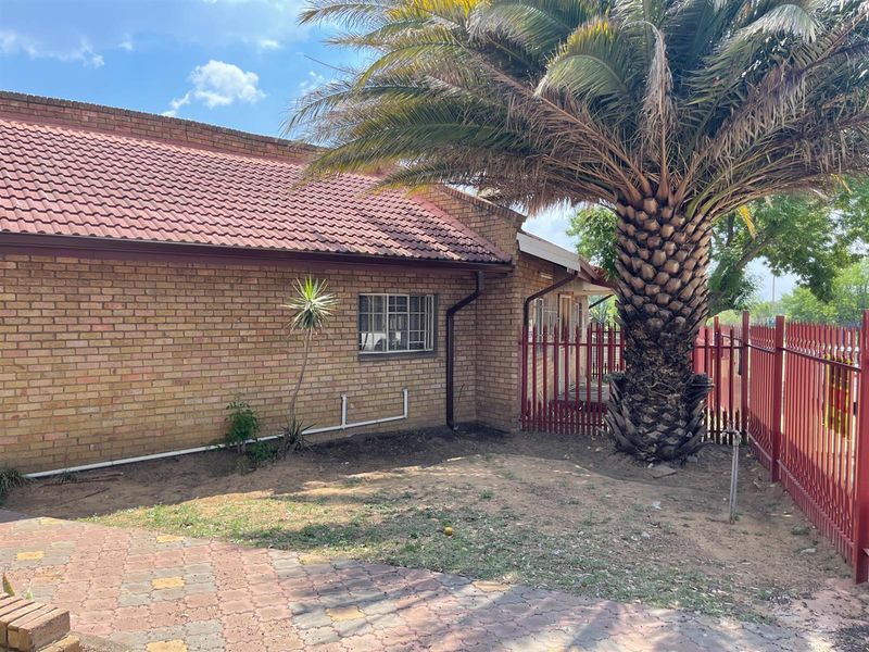Potential Business Property For Sale in Kriel - Photo 8