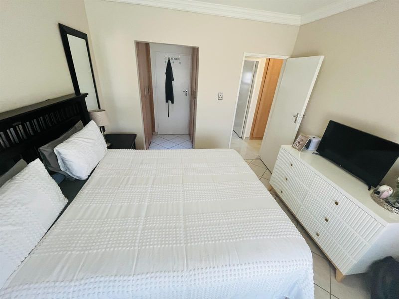 3 Bedroom Townhouse For Sale in Magaliesberg Country Estate, Amandasig, Akasia - Photo 8