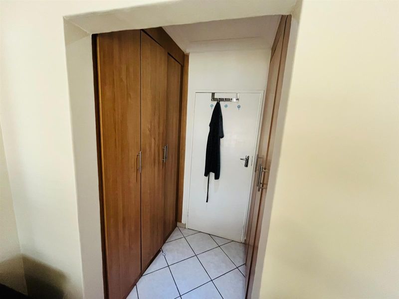 3 Bedroom Townhouse For Sale in Magaliesberg Country Estate, Amandasig, Akasia - Photo 9