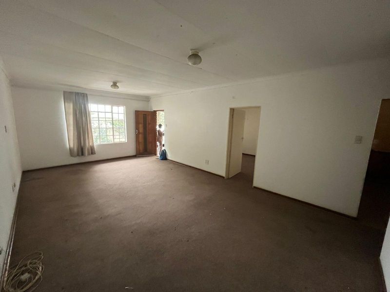 Townhouse For Sale in Newcastle, KwaZulu Natal - Photo 7