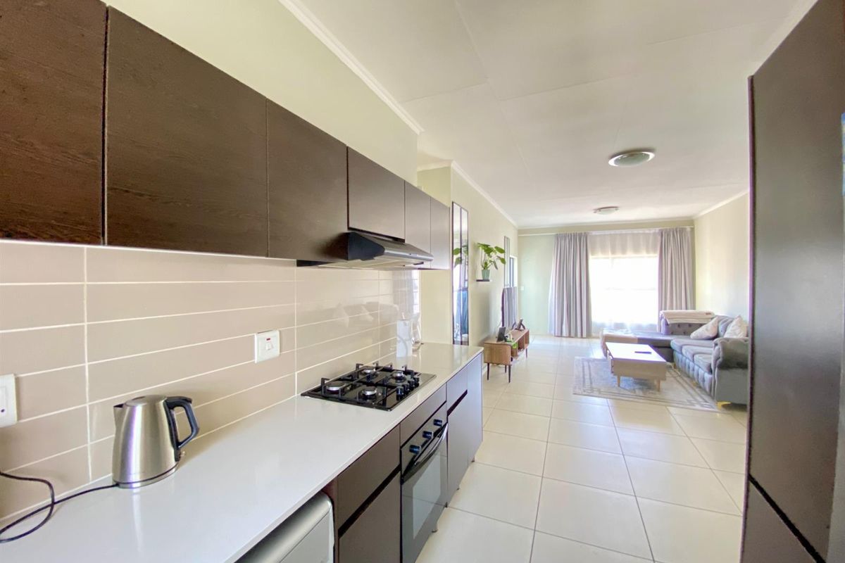 2 bedroomed apartment for sale in Greenstone Hill - Photo 4