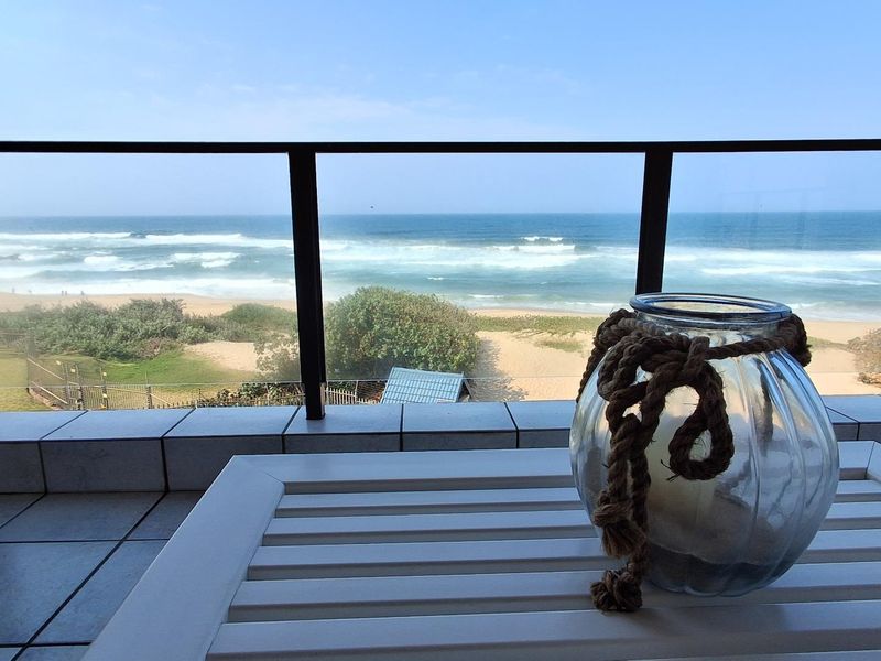 2 Bedroom Apartment For Sale in Manaba Beach - Photo 3