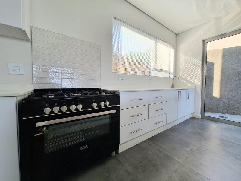 Modern Free-standing Duplex with Sea Views in Zululami Luxury Coastal Estate - Photo 5