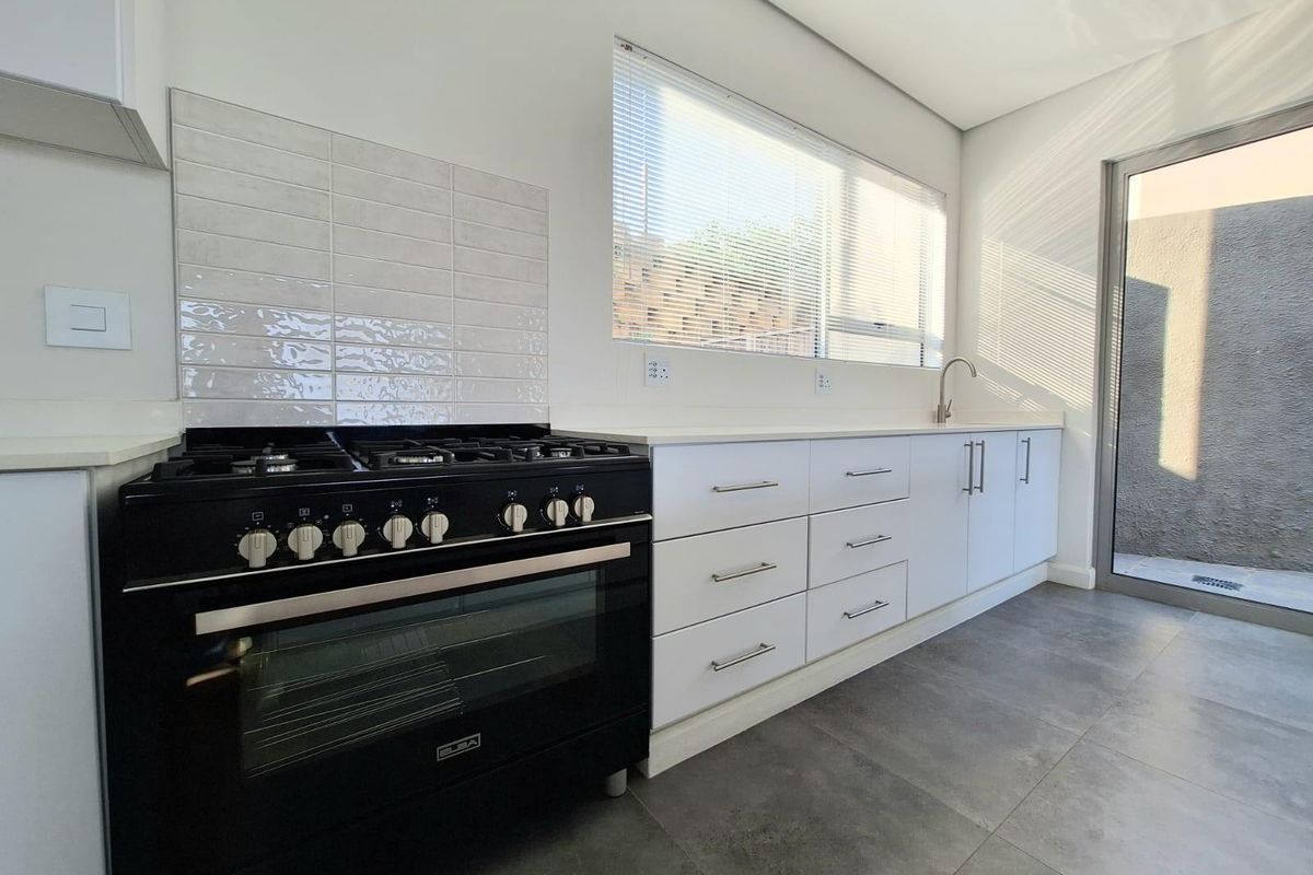 Modern Free-standing Duplex with Sea Views in Zululami Luxury Coastal Estate - Photo 5