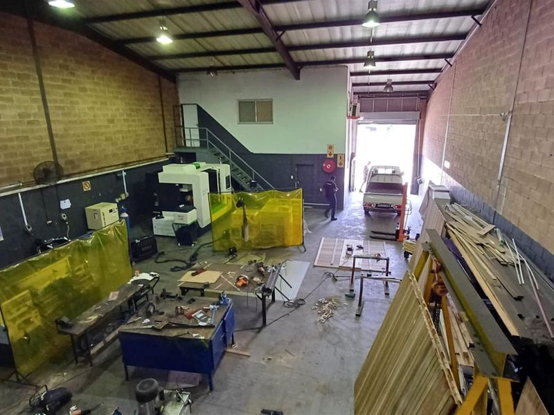 2 Identical Warehouses in 1 park for sale on Durban south coast. - Photo 10