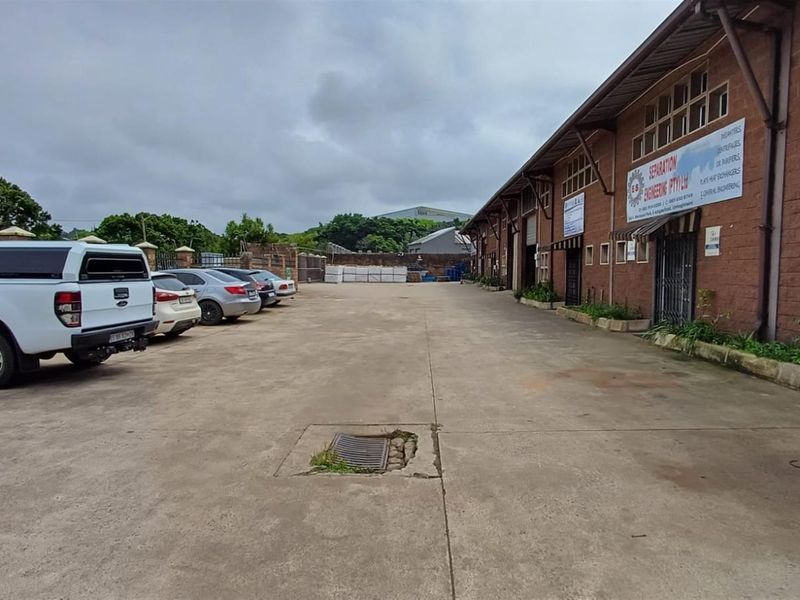 2 Identical Warehouses in 1 park for sale on Durban south coast. - Photo 4