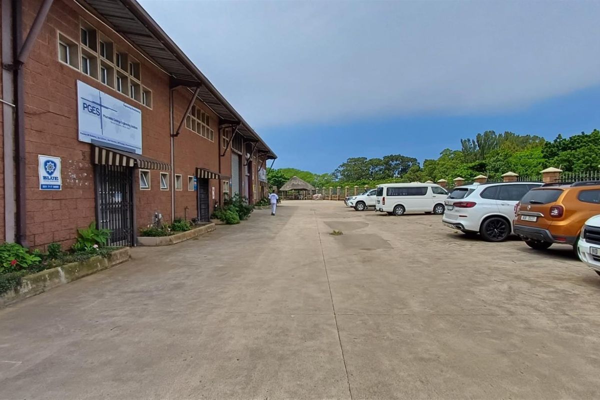 2 Identical Warehouses in 1 park for sale on Durban south coast. - Photo 2