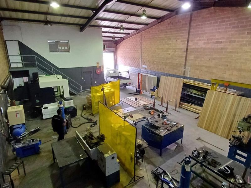 2 Identical Warehouses in 1 park for sale on Durban south coast. - Photo 9