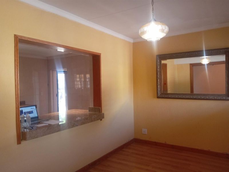 3-Bedroom Family Home with Endless Potential in Bedfordview - Photo 6