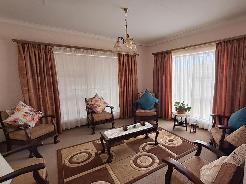 3 Bedroom Townhouse For Sale in Parys - Photo 7