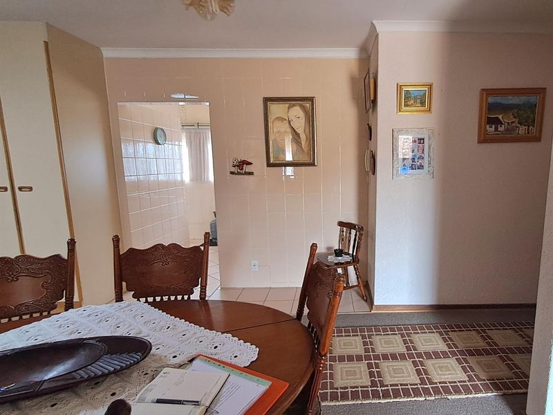 3 Bedroom Townhouse For Sale in Parys - Photo 9