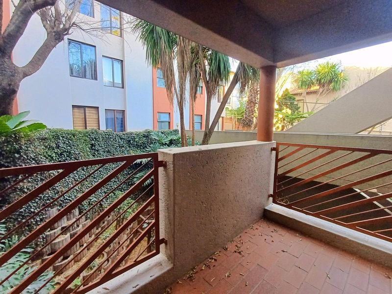 Modern 1 Bedroom Apartment in Morninghill, Bedfordview | Perfect Starter Home or Investment - Photo 7