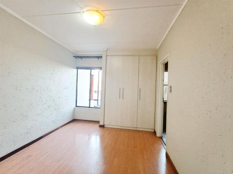 Modern 1 Bedroom Apartment in Morninghill, Bedfordview | Perfect Starter Home or Investment - Photo 6