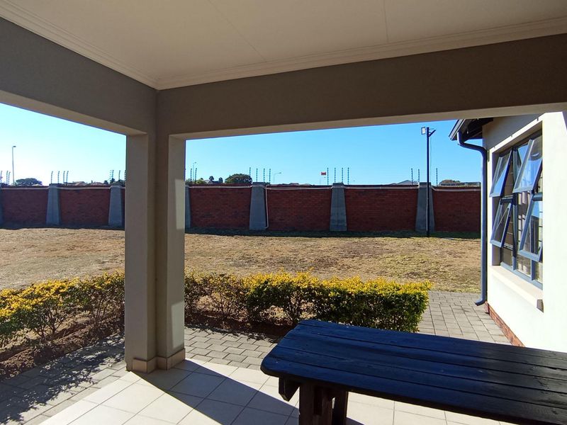 A beautiful with yard 3 Bedroom , 2 Baths The Hudson Estate home for sale near Amberfield College - Photo 5