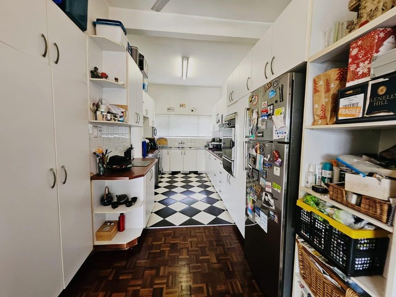 Apartment For Sale in Glenwood, Durban, KwaZulu Natal - Photo 5