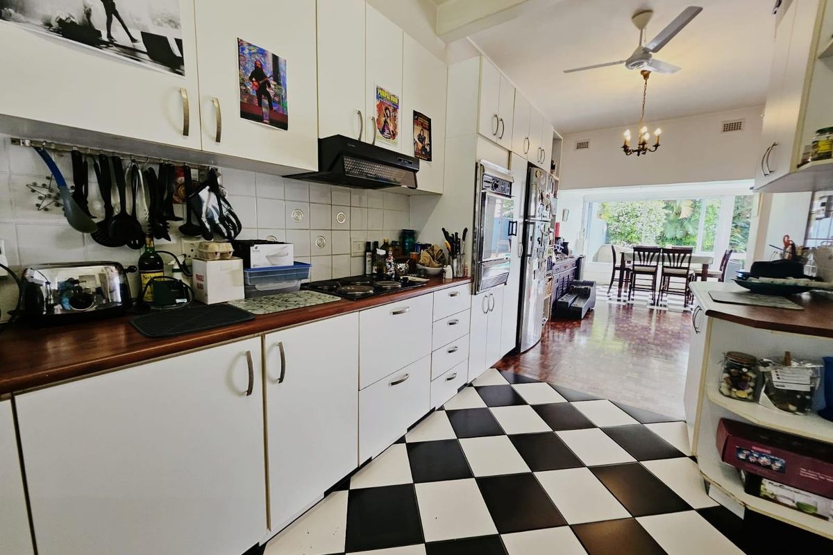 Apartment For Sale in Glenwood, Durban, KwaZulu Natal - Photo 4